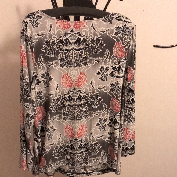 67) rafaella blouse. Strikingly pretty fabric. - Picture 6 of 6